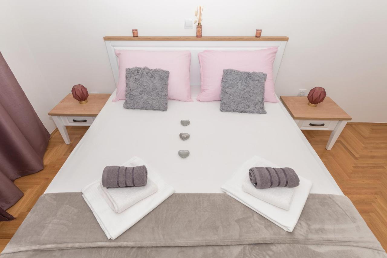 Deluxe 3 Bedroom Apartment With Sea View Башка-Вода Экстерьер фото